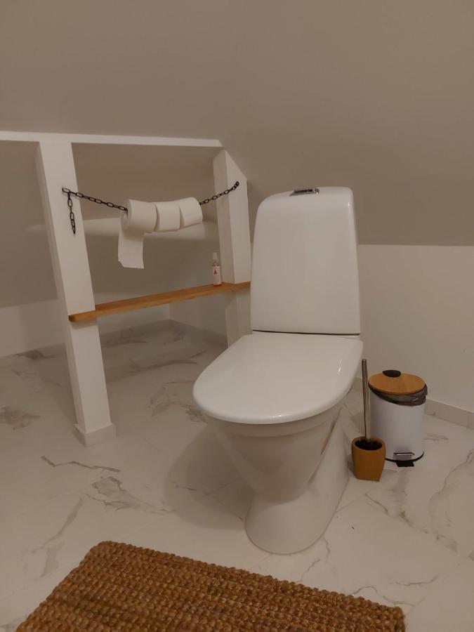 Modern History Apartment Талин Екстериор снимка