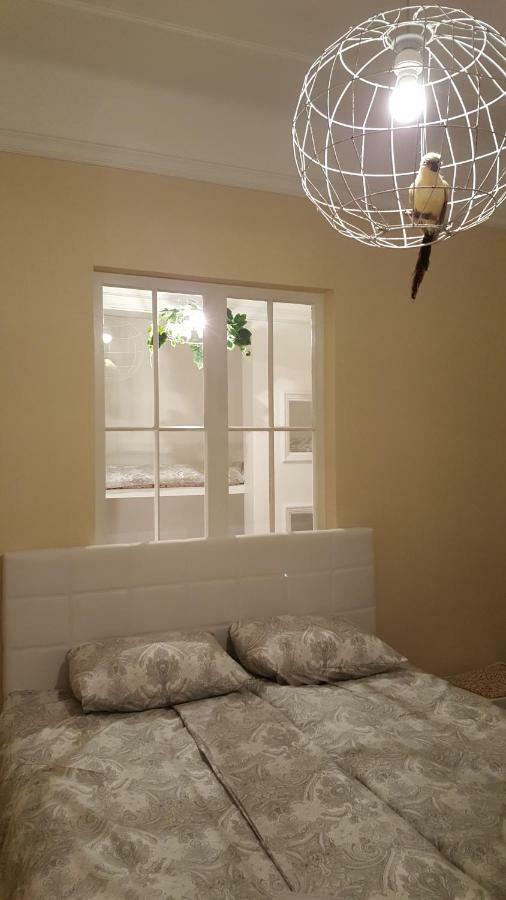 Modern History Apartment Талин Екстериор снимка
