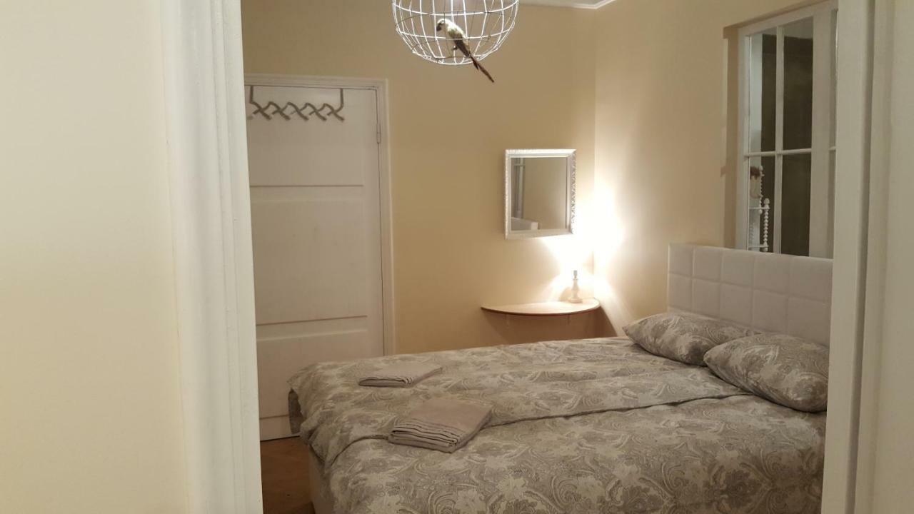 Modern History Apartment Талин Екстериор снимка