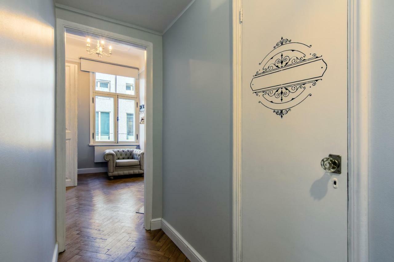 Modern History Apartment Талин Екстериор снимка