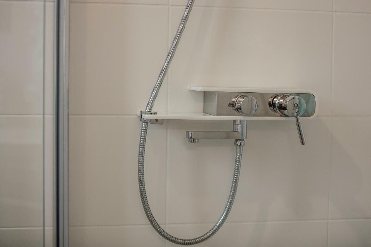 Modern History Apartment Талин Екстериор снимка